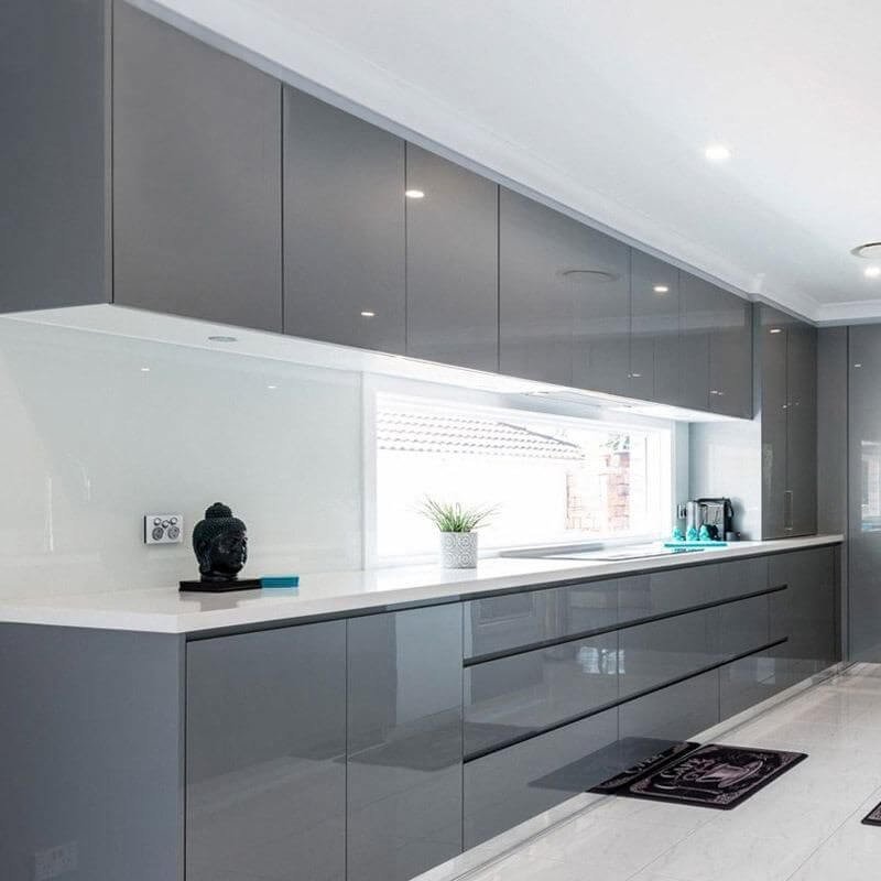 Composite wood labels showing TSCA Title VI and CARB compliance on pallets.