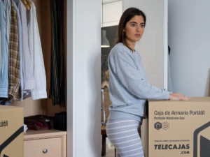 RTA wardrobe supplier preparing flat pack wardrobes for global shipping
