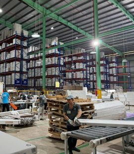 Export packaging for flat pack apartment storage cabinets