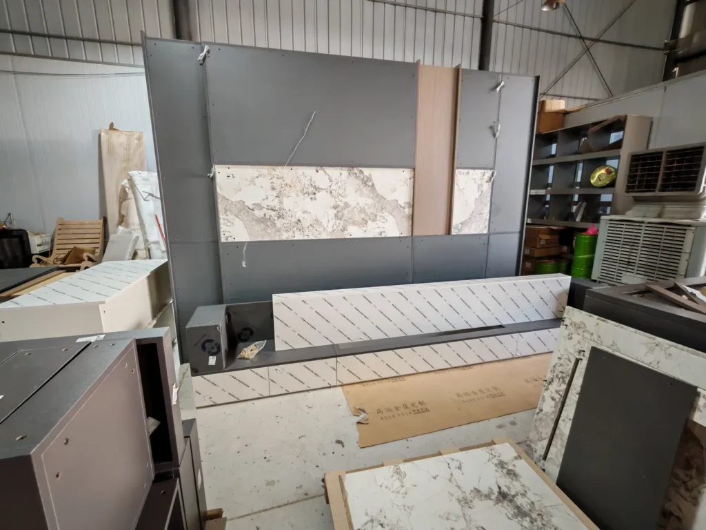 Custom panel furniture trial assembly to verify component positions before export