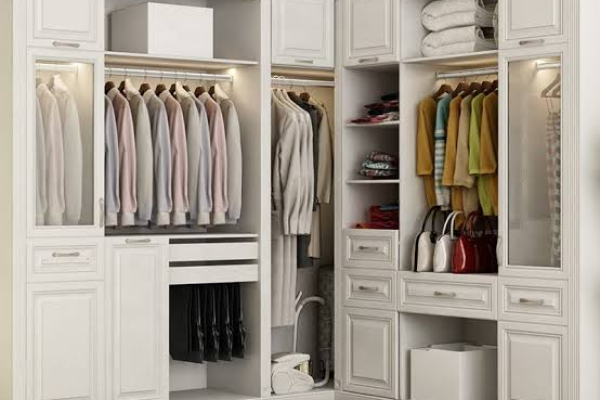 Custom wardrobe manufacturer in China producing wardrobes for B2B hotel and apartment projects